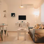 Triana, Cozy Y Con Una Ubicacion Ideal