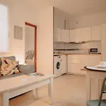 Triana, Cozy Y Con Una Ubicacion Ideal
